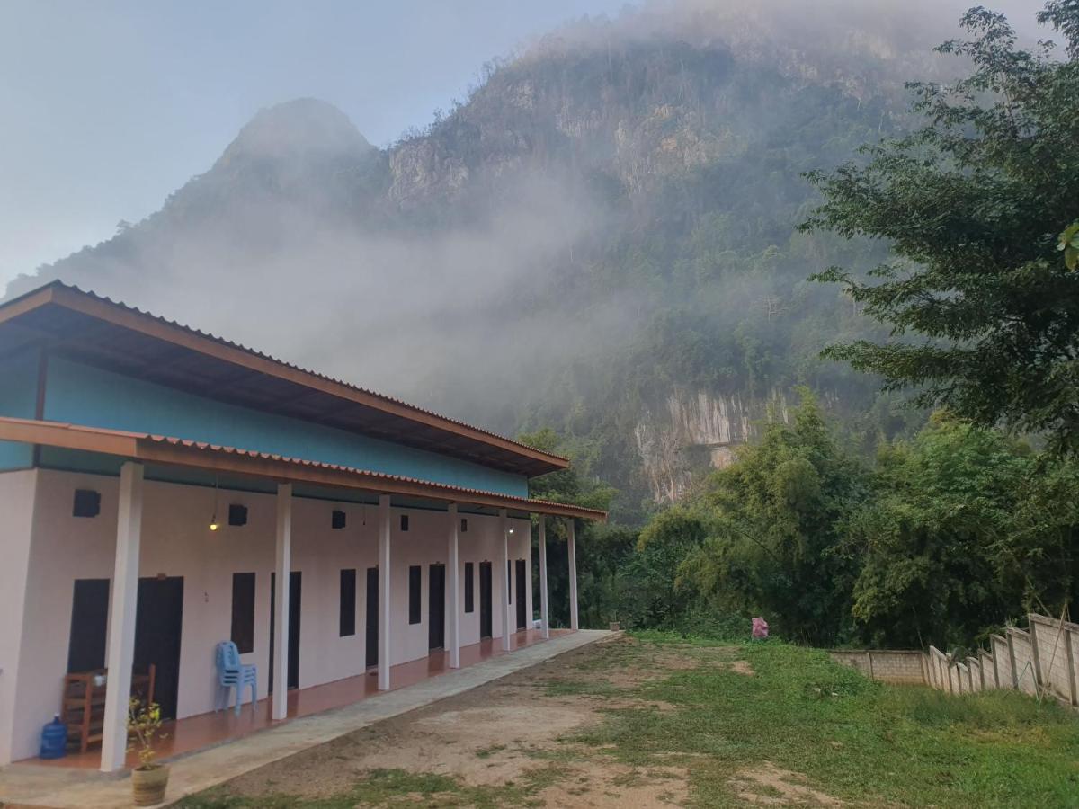 Khounxok Guesthouse Nongkhiaw Buitenkant foto