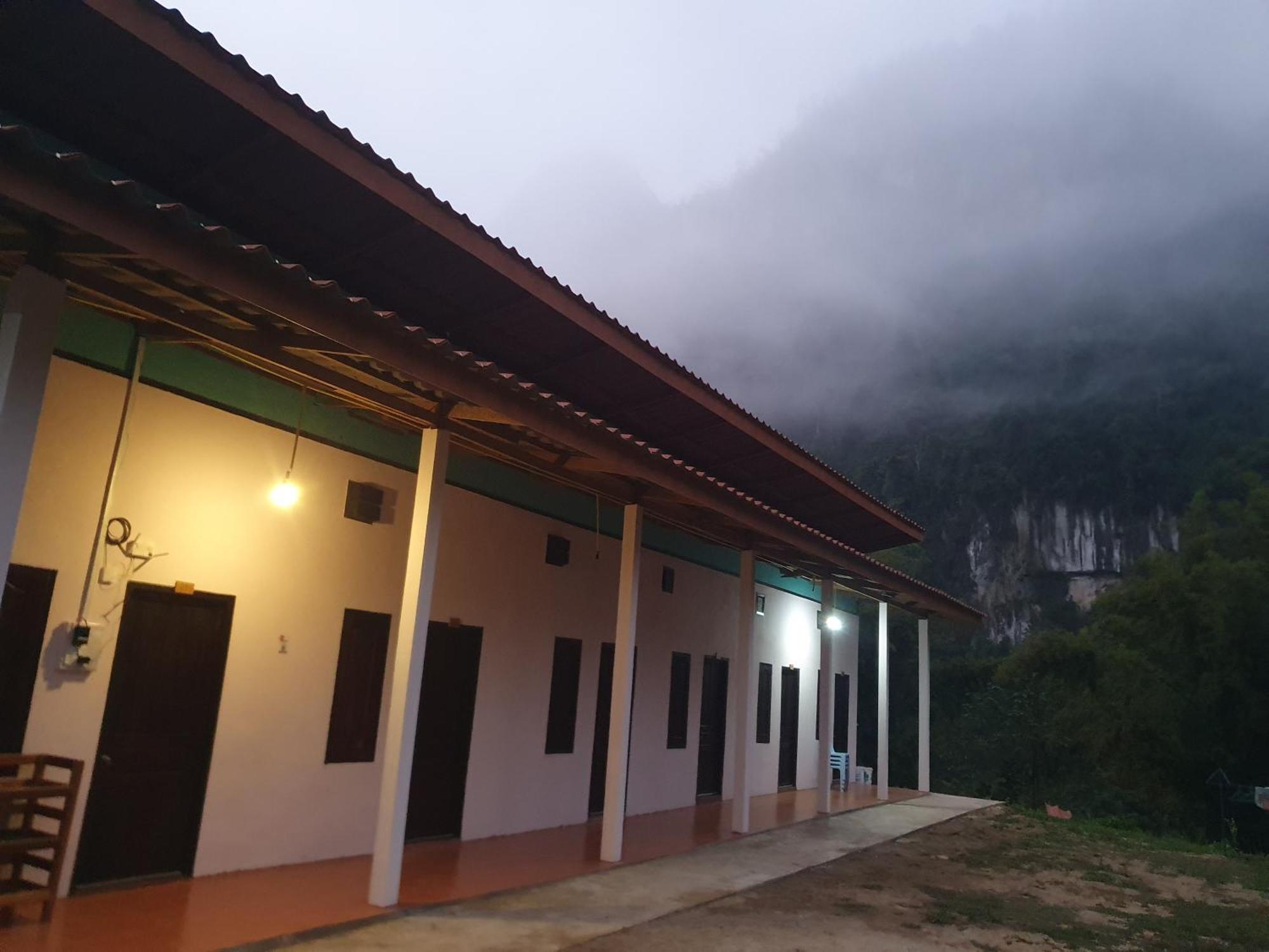 Khounxok Guesthouse Nongkhiaw Buitenkant foto